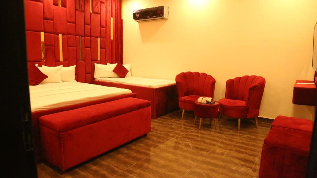 Hotel De Smart Multan Exteriér fotografie